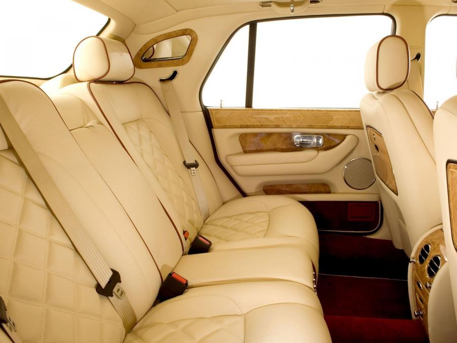Интерьер Bentley Arnage 2007 года  (фото 15 из 17)